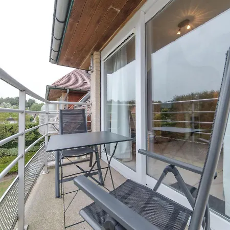 Apartament Zeeflat With Parking And Shared Pool By Interhome *