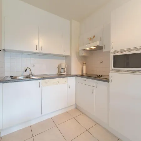 Zeeflat With Parking And Shared Pool By Interhome Apartman De Haan